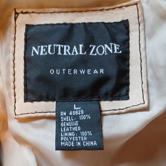 Neutral Zone Women's Jacket - Picture 6 of 6